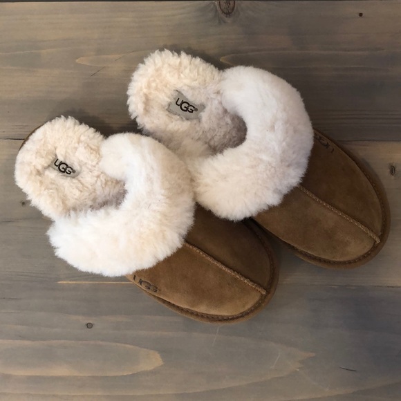 UGG Shoes - Women’s Ugg Coquette Slipper, Size 5, Chestnut